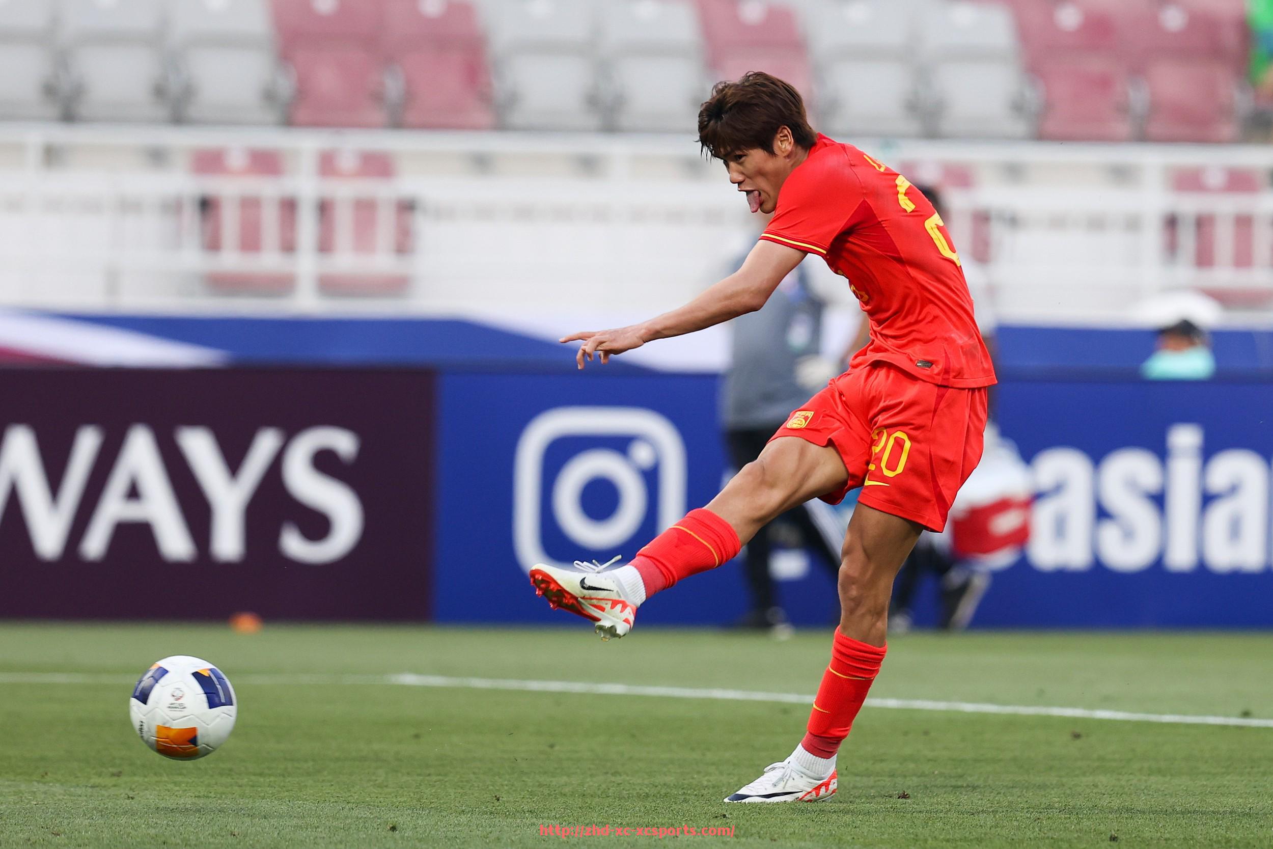 杏彩体育-法甲外援市场最新动态与球员转会影响力分析